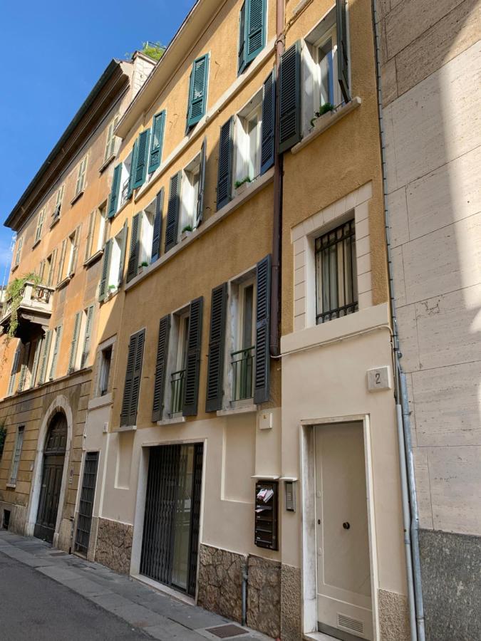 Appartamento Bilocale 1 Piazza Vittoria - Affitti Brevi Italia Бреша Екстериор снимка
