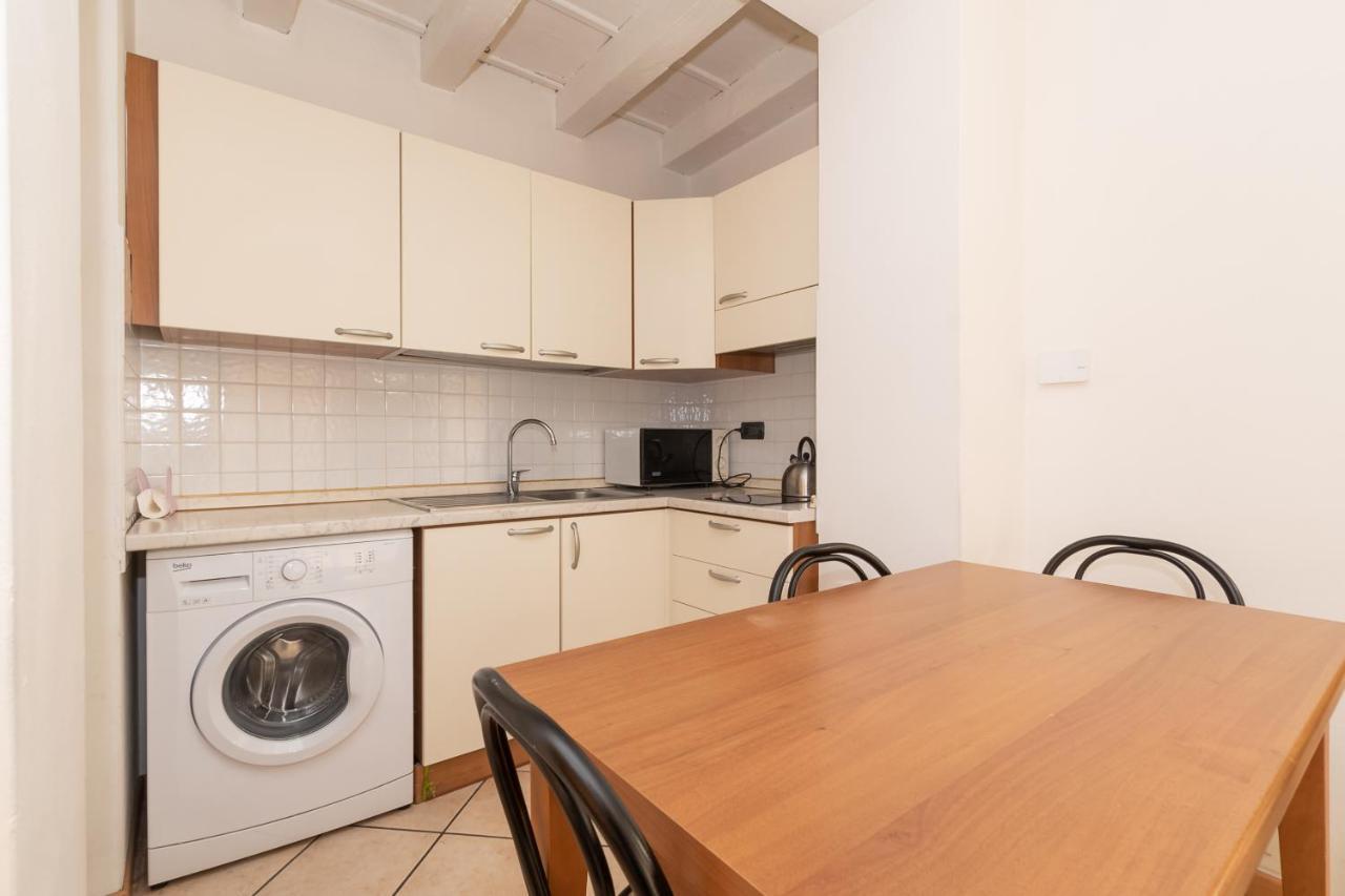 Appartamento Bilocale 1 Piazza Vittoria - Affitti Brevi Italia Бреша Екстериор снимка